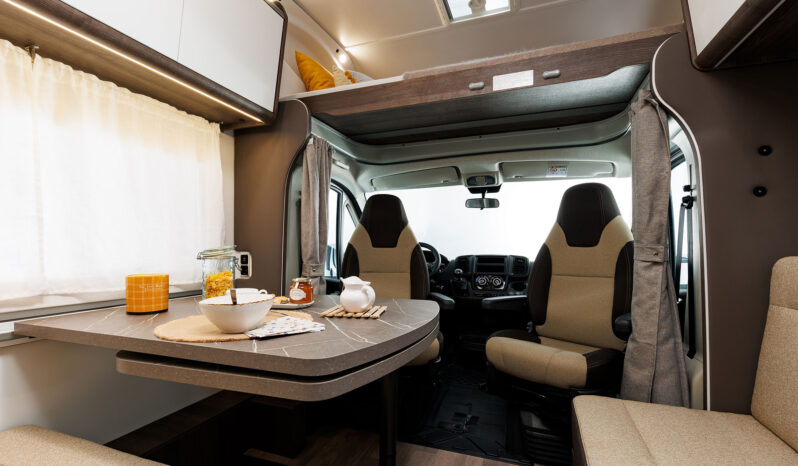 Autocaravana ocasión Benimar Sport 340 UP lleno